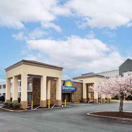 Days Inn By Wyndham Charlottesville/University Area Экстерьер фото